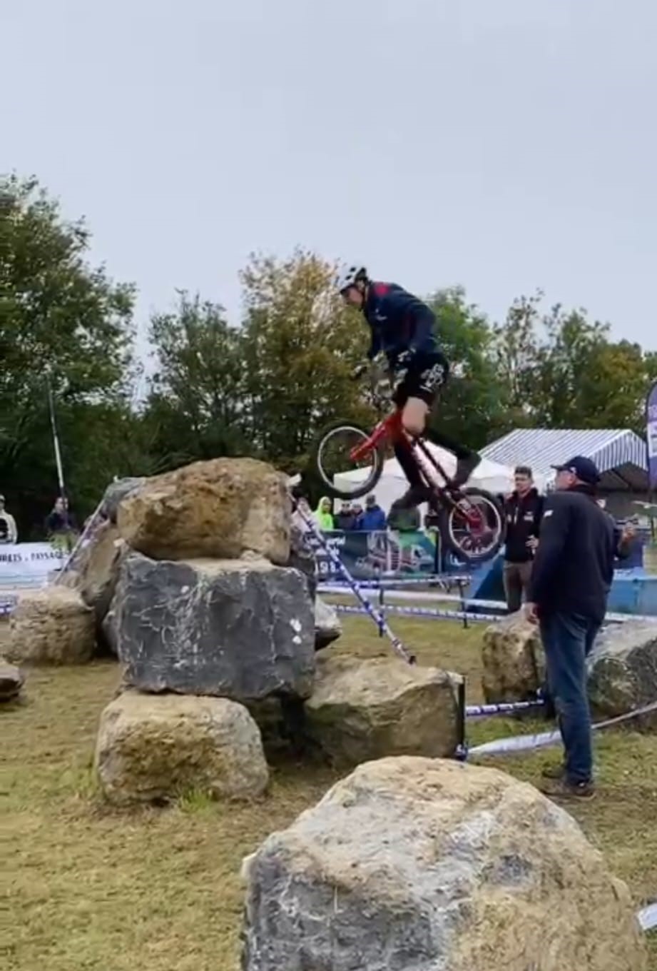 Mikel Azcona, en el Campeonato de Europa de Trialbici 2024 (UEC)