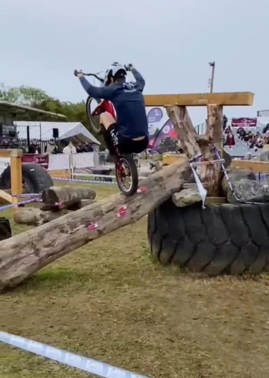 Mikel Azcona, en el Campeonato de Europa de Trialbici 2024 (UEC)