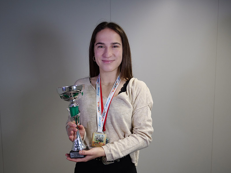 Entrevistas con Laura Urra e Ibai Primicia