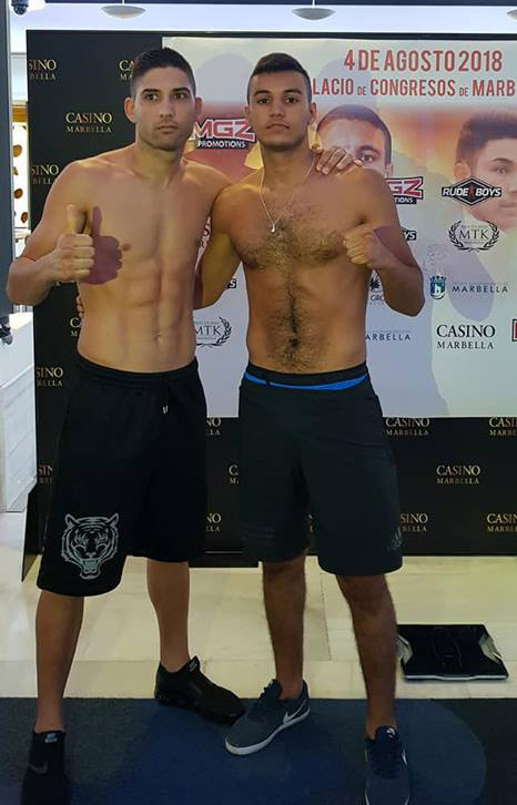 Doble victoria navarra en el Gold Boxing Marbella