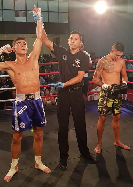 Doble victoria navarra en el Gold Boxing Marbella