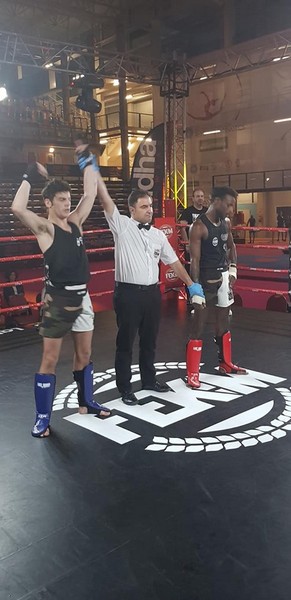 Trece medallas para Navarra en el Campeonato de España de Kickboxing