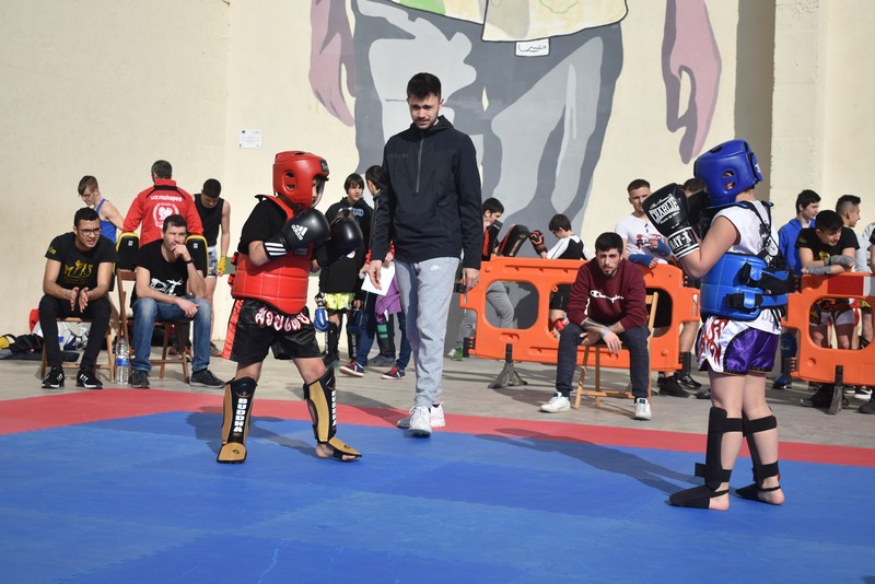 El kickboxing sale a la calle