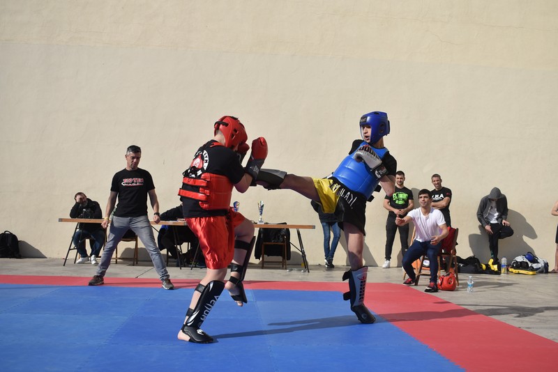 El kickboxing sale a la calle