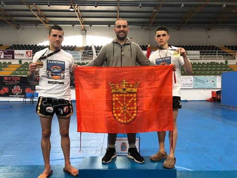 Triunfos navarros en el Campeonato de España de Muay Thai