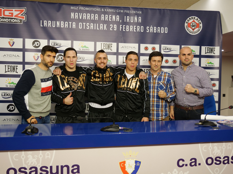 Los gladiadores saltan al Arena