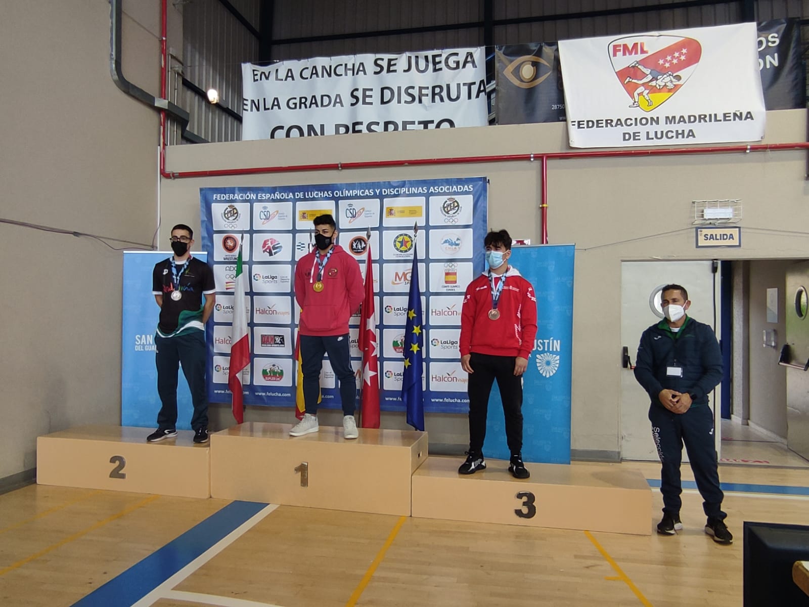 4 medallas en los campeonatos de España de Luchas Olímpicas Sambo y Combat Sambo