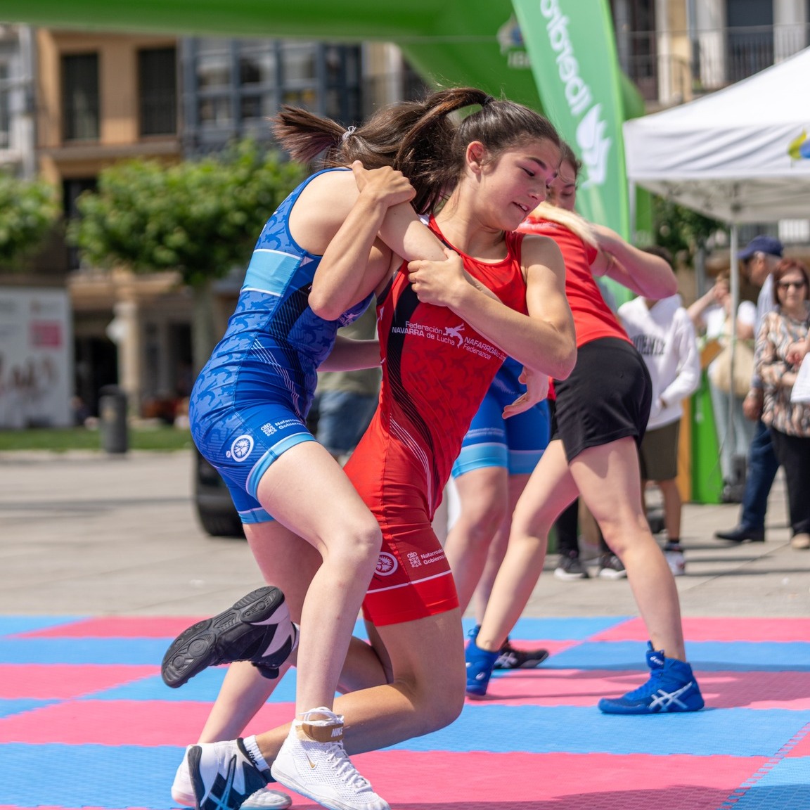 La lucha estuvo presente en el Tour Universo Mujer, que visit&oacute; Pamplona los d&iacute;as 10 y 11 de junio