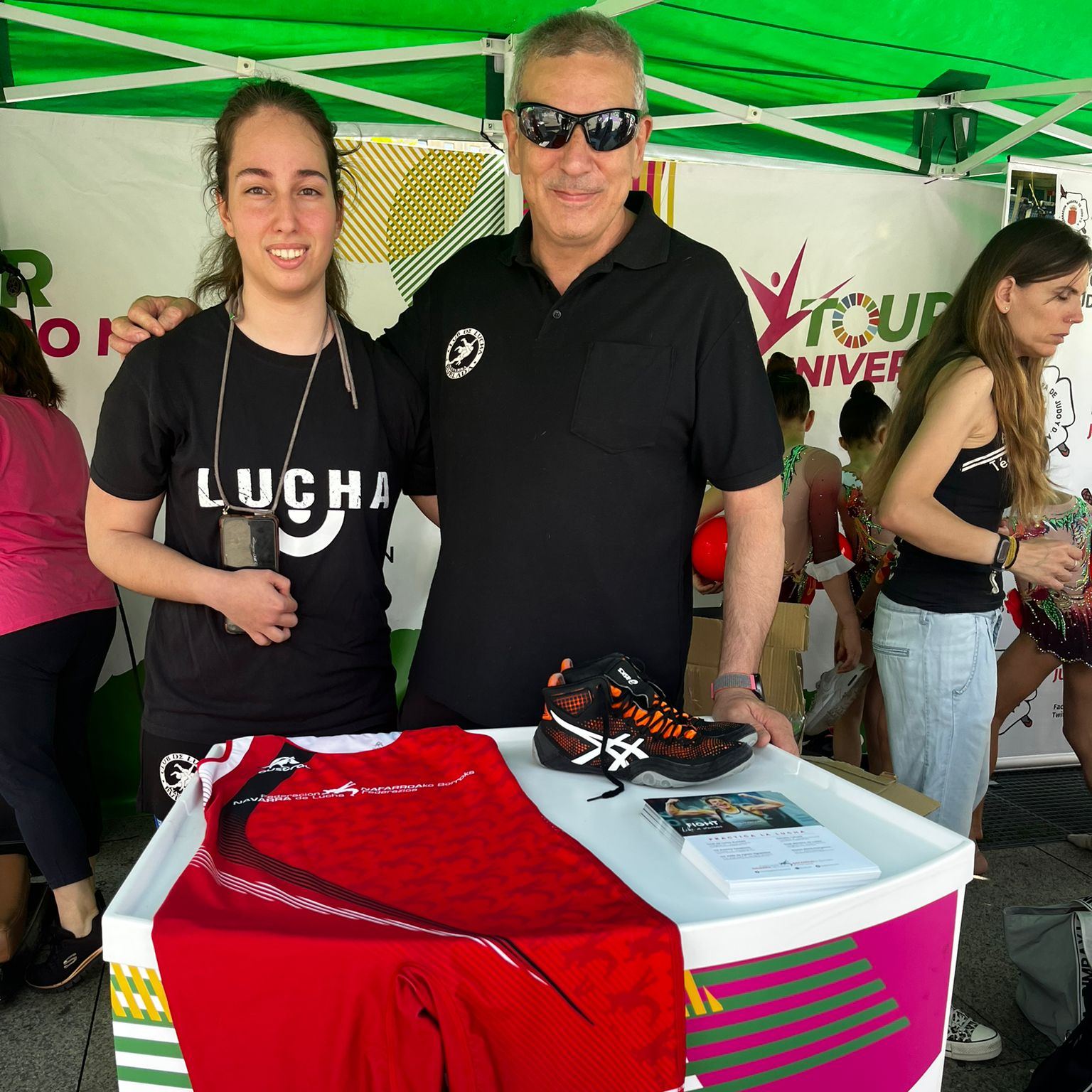 La lucha estuvo presente en el Tour Universo Mujer, que visitó Pamplona los días 10 y 11 de junio