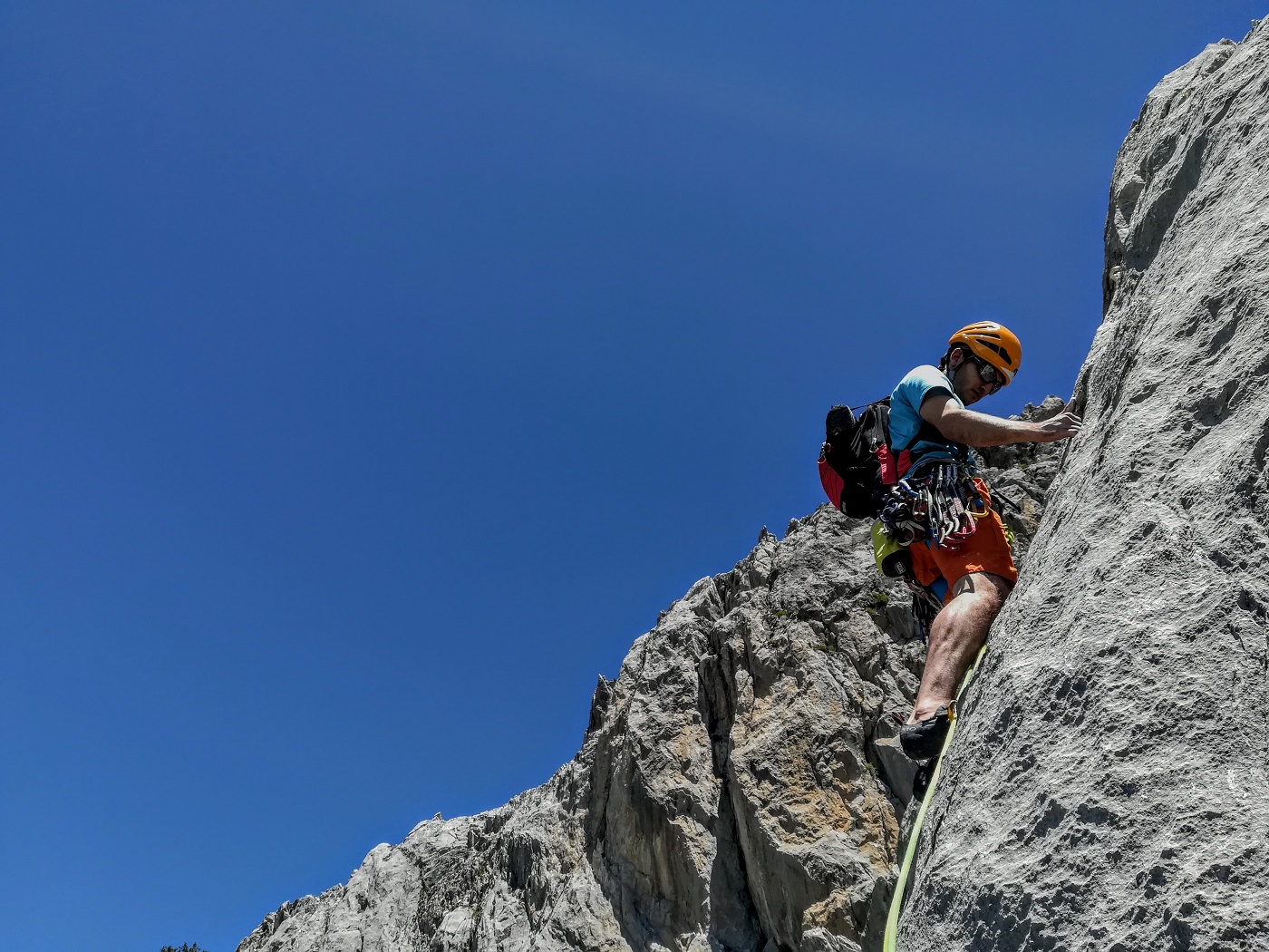 ACTIVIDADES DEL EQUIPO NAVARRO DE ALPINISMO “GAZTEAK”