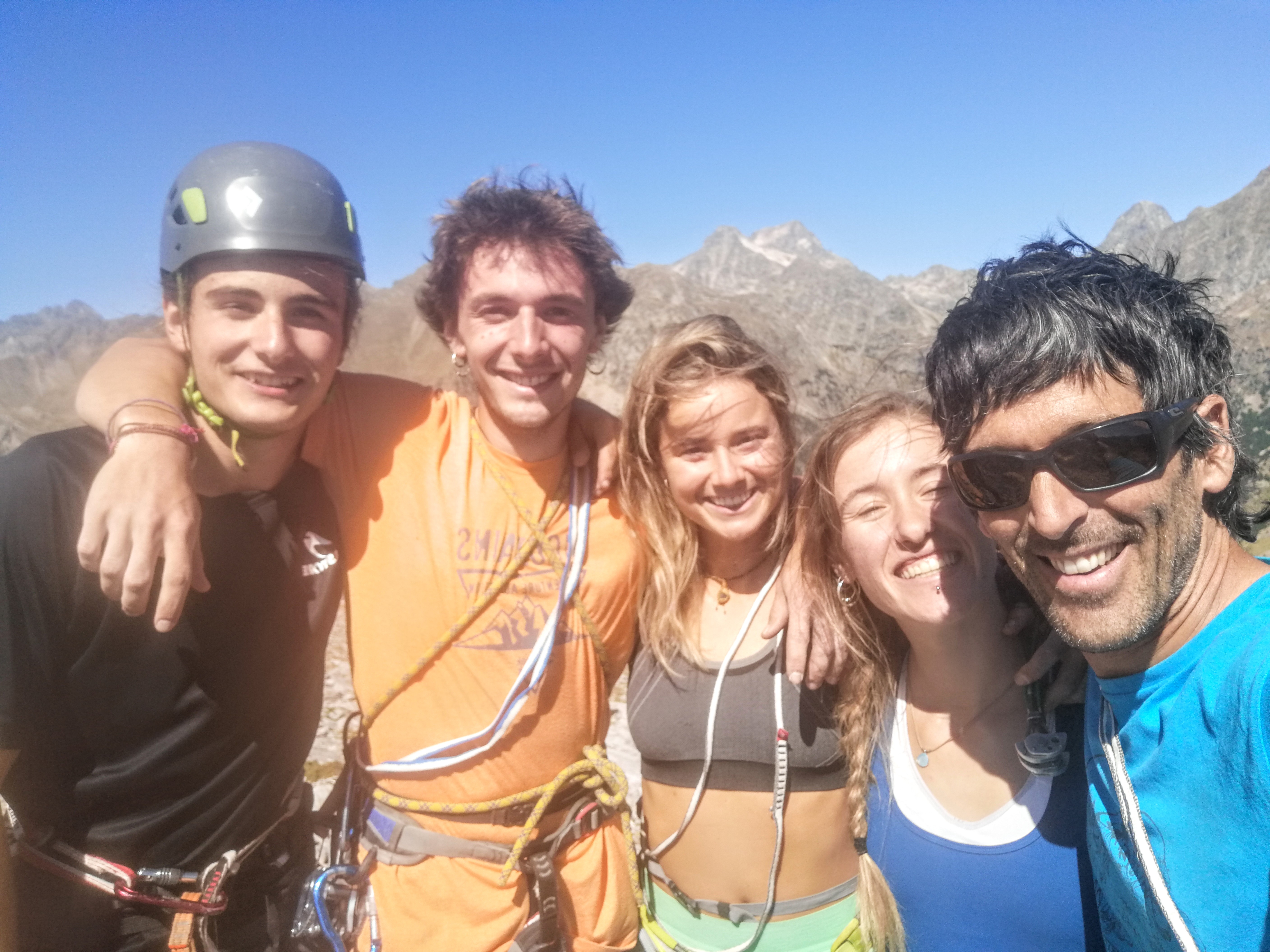 CONCENTRACIÓN DEL EQUIPO DE ALPINISMO GAZTEAK