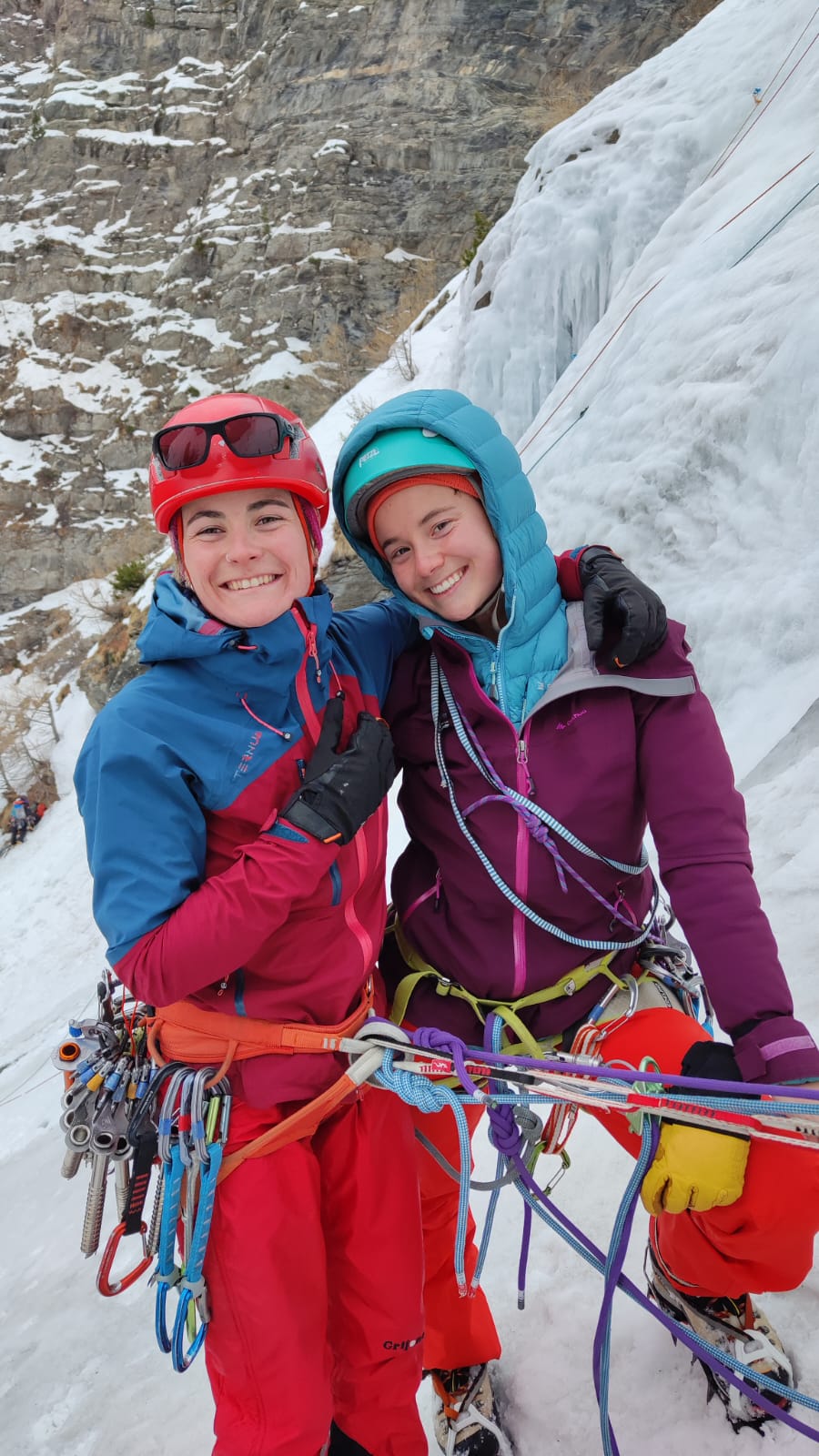 INTENSA ACTIVIDAD DE LOS EQUIPOS DE ALPINISMO
