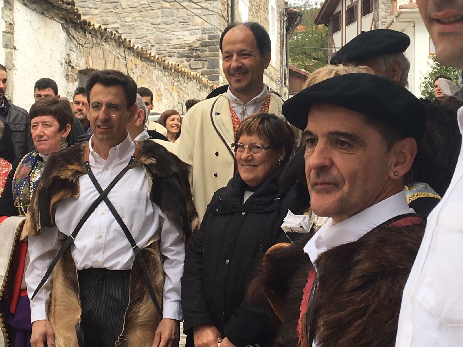 EL D&Iacute;A 30 FEDERACI&Oacute;N NAVARRA DE MONTA&Ntilde;A Y ESCALADA, RECOGI&Oacute; EL  PREMIO ALMAD&Iacute;A DE ORO 2017