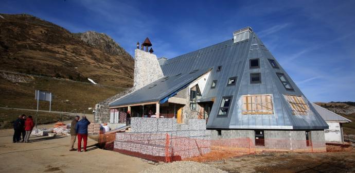 SE SUSPENDEN TEMPORALMENTE LAS OBRAS DE REHABILITACION DEL REFUGIO DE BELAGUA