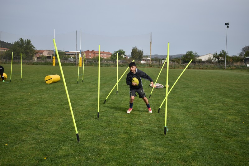 Sesenta deportistas en el Campus de Semana Santa del CM Funes Rugby