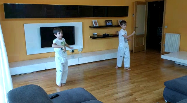 #YoEntrenoEnCasa: Loc clubes navarros no paran...