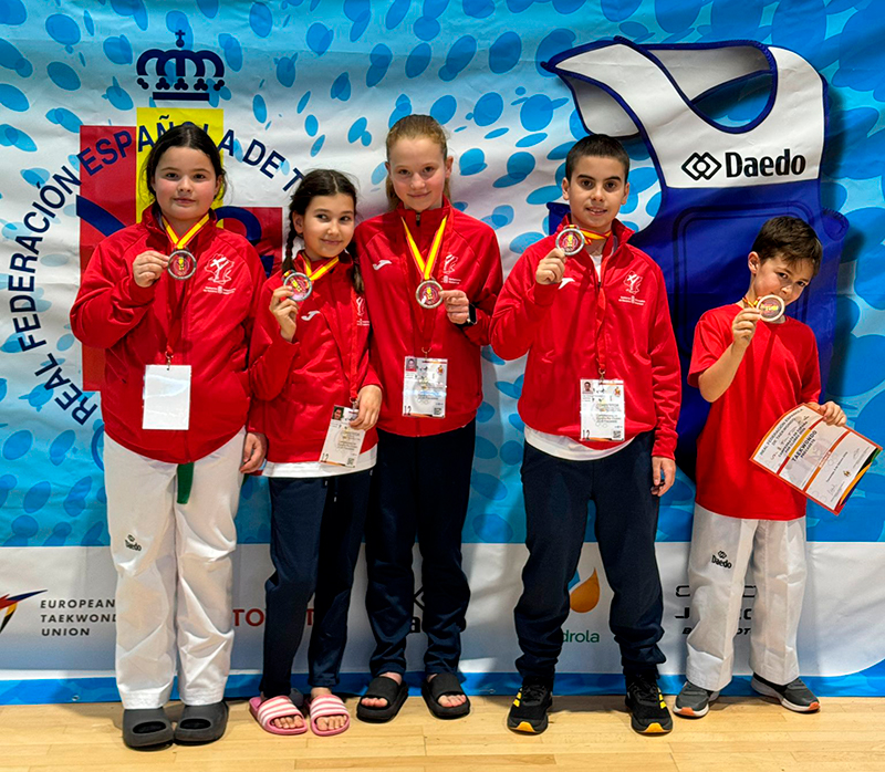 Media docena de metales para Navarra en los nacionales de Torrevieja