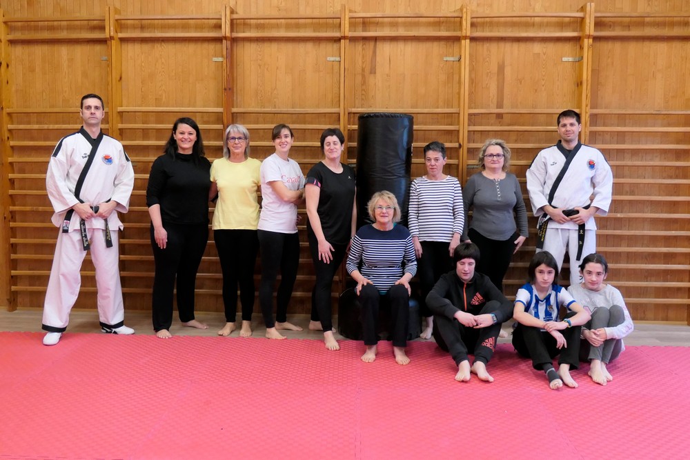 DEPORTE Y MUJER URDAX 2019