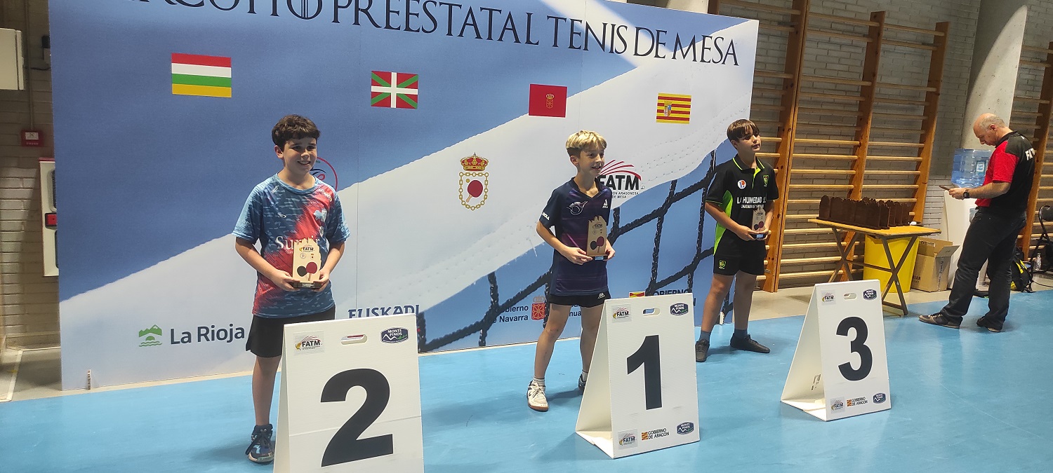 Alto nivel deportivo en el I Torneo Preestatal de Tenis de Mesa, celebrado en Pamplona