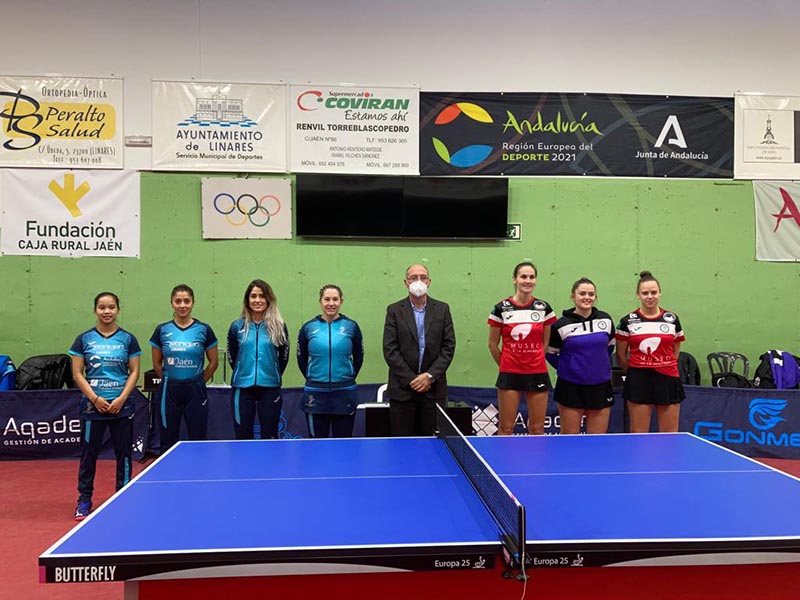 El Club Nataci&oacute;n Pamplona y el Tecnigem Linares de Paula Bueno se mantienen invictos en las Ligas Nacionales