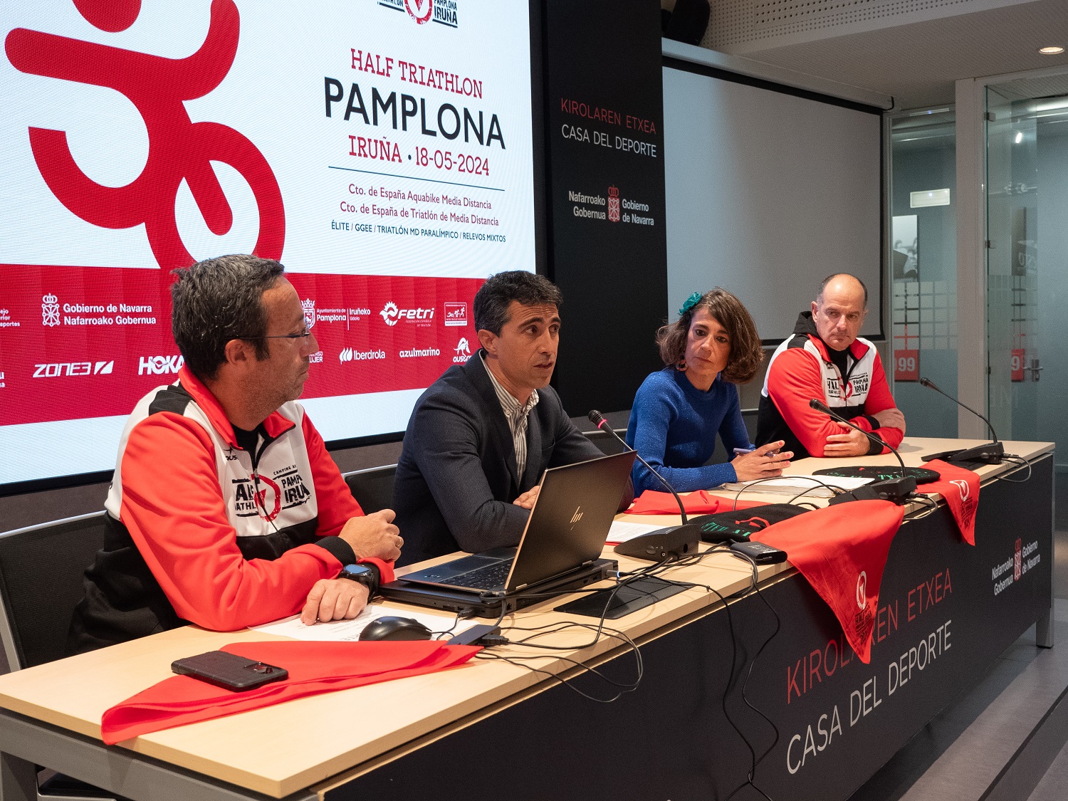 Más de 1000 triatletas participarán en Pamplona en los Campeonatos de España de Triatlón y Aquabike MD 2024