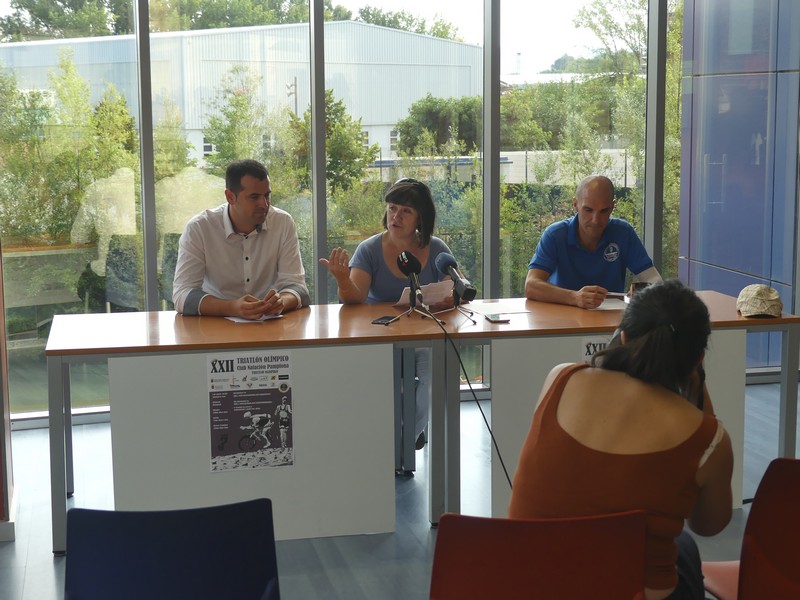 Domingo de Triatl&oacute;n en el Club Nataci&oacute;n Pamplona