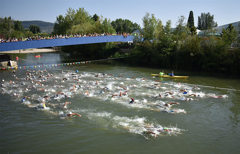 Iraizoz y Pe&ntilde;alba se anotan la victoria en el Club Nataci&oacute;n