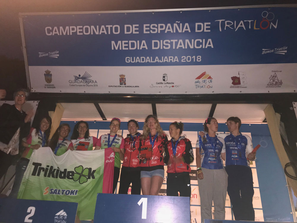 Doble medalla para Trikideak en el Nacional de media distancia