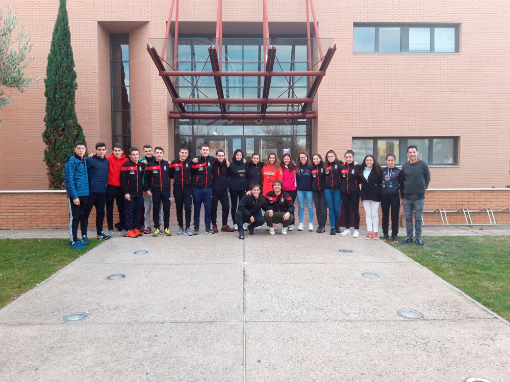 Primera actividad del programa de perfeccionamiento de la Federaci&oacute;n Navarra de Triatl&oacute;n: Concentraci&oacute;n Termol&uacute;dico de Cascante