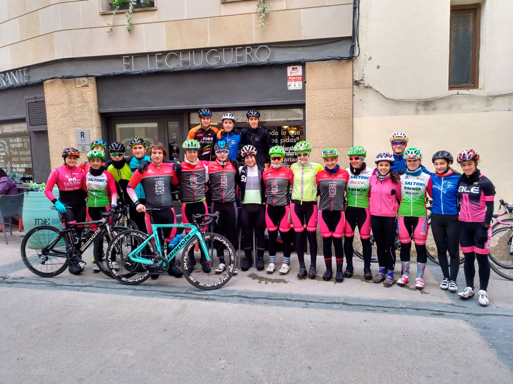 Primera actividad del programa de perfeccionamiento de la Federación Navarra de Triatlón: Concentración Termolúdico de Cascante