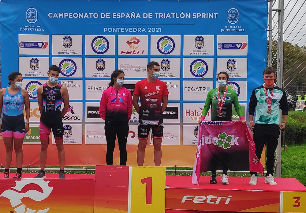 Cuatro medallas para Saltoki Trikideak en el Campeonato de España de Triatlón Sprint