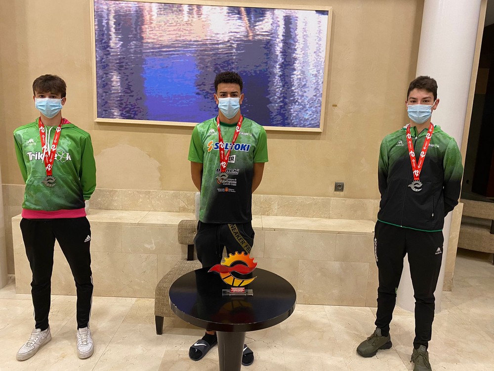 Cinco podios para Saltoki Trikideak en los nacionales de duatl&oacute;n