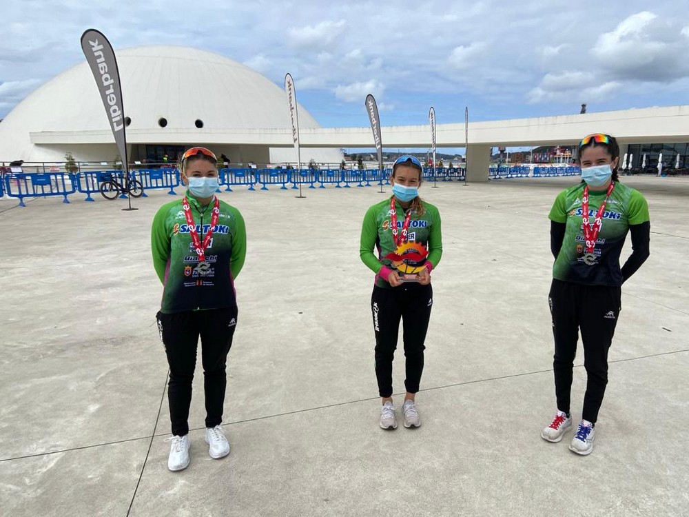 Cinco podios para Saltoki Trikideak en los nacionales de duatlón