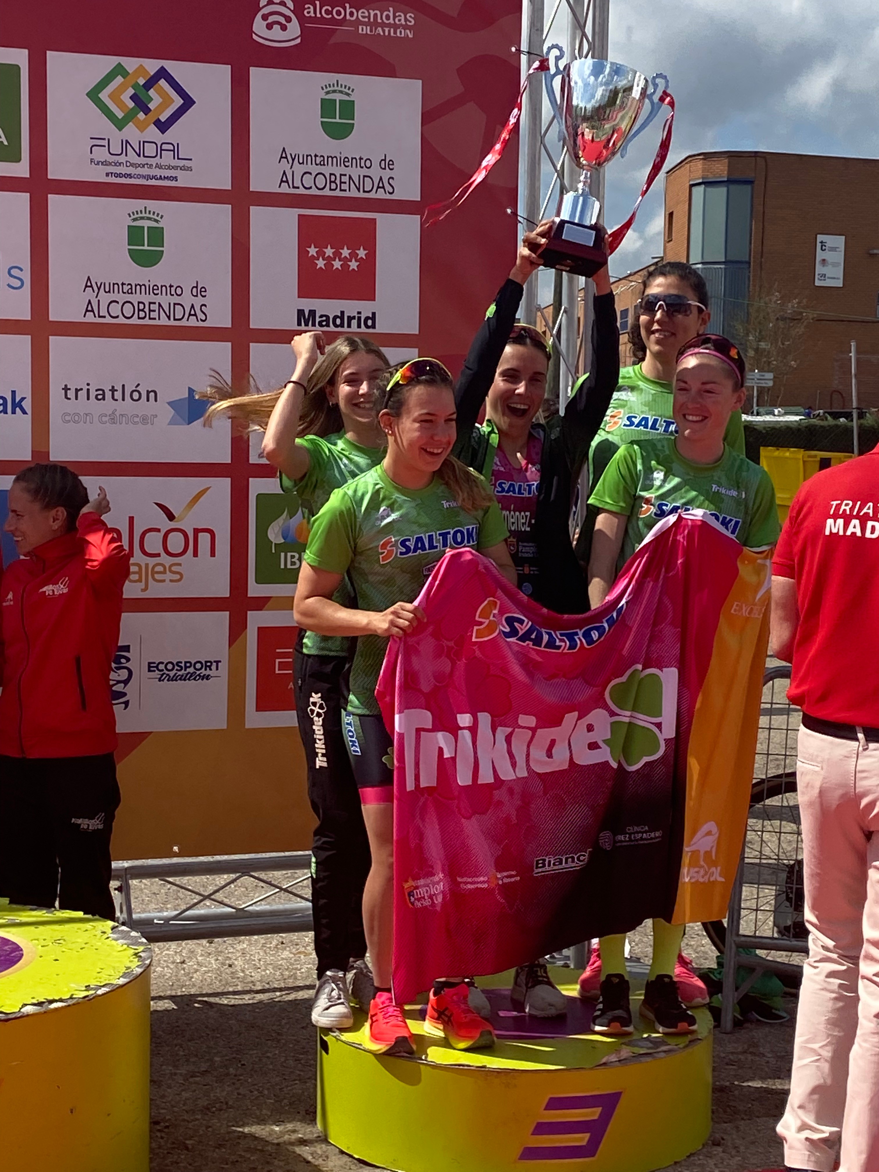 Saltoki Trikideak gana la Liga Nacional de Clubes de Duatlón de Primera División.