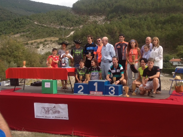 Casares y Muller vencen en el  I Duatl&oacute;n Puente de Aoiz