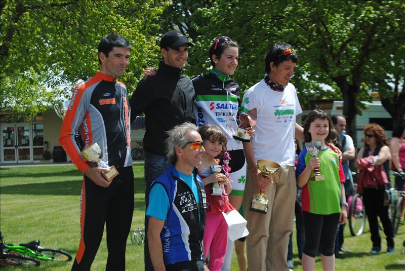 Fco. Javier Etxarri y Mariana Isasi vencen en el duatl&oacute;n de San Juan