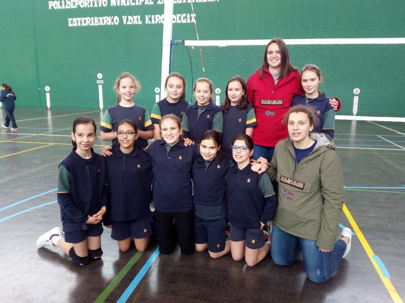 Primera concentraci&oacute;n de Minivoley en Zubiri