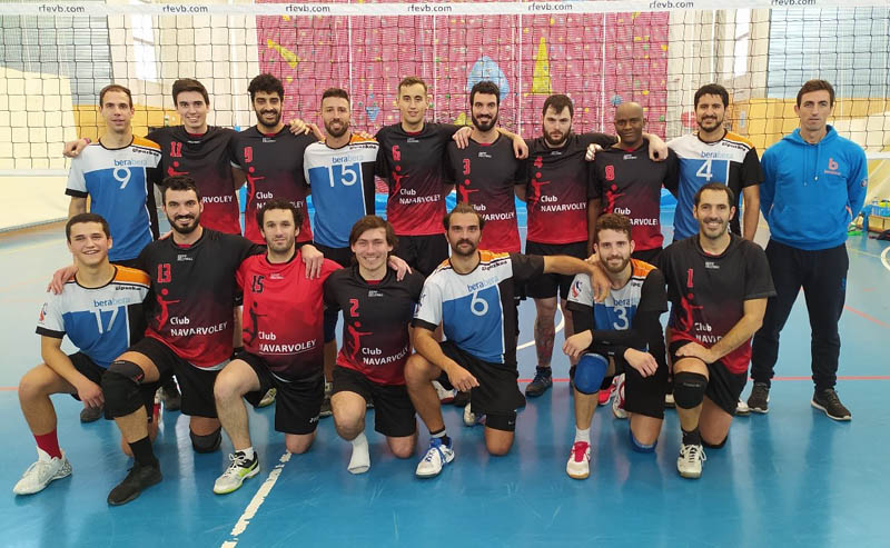 Entrevista a Juan Sag&uuml;&eacute;s