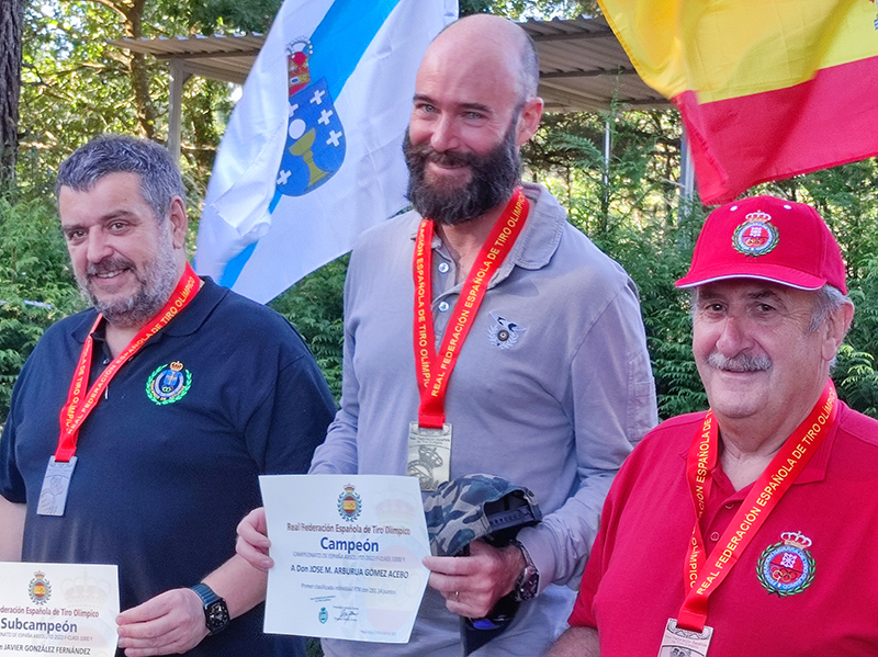 Miguel &Aacute;ngel Ruiz Sasturain, tercero en el Campeonato de Espa&ntilde;a de 1000 Yardas