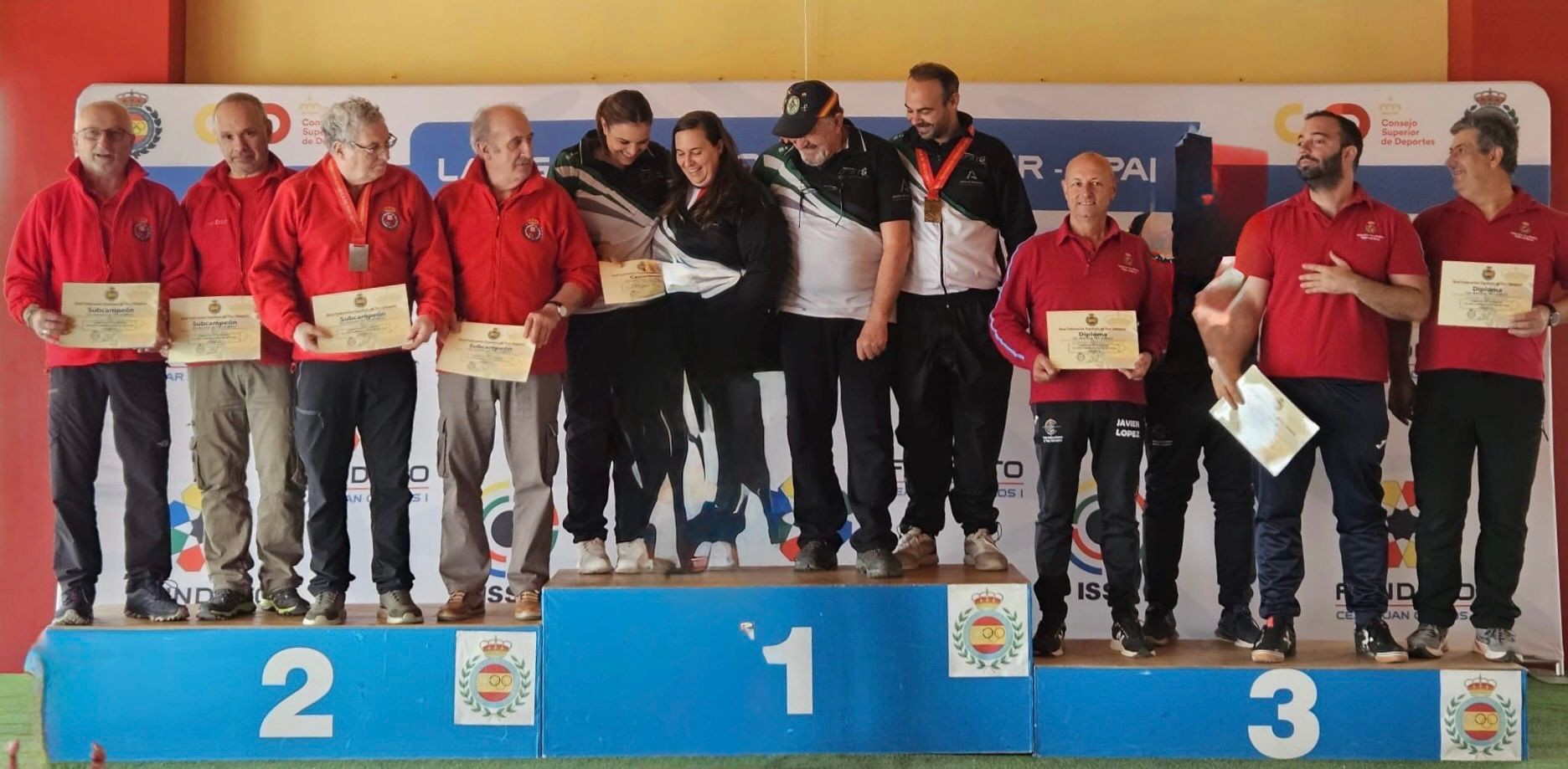 Cuatro medallas para Navarra en el Campeonato de España FClass y Combinada