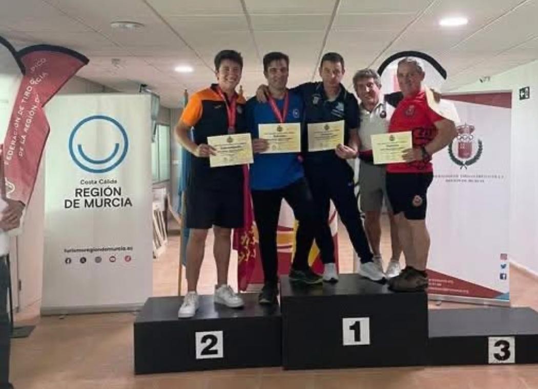 Dos medallas y un Diploma Olímpico para Navarra en el Gran Premio Región de Murcia